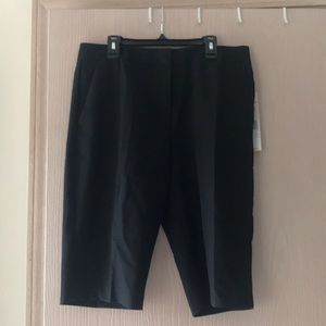 Classy Bermuda shorts NEW WITH TAGS!